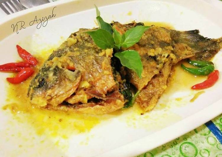  Resep Masak Ikan Mas Bumbu Kuning 