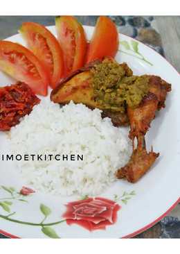 Ayam bumbu bebek