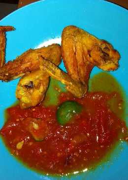 Ayam goreng dan sambal jeruk