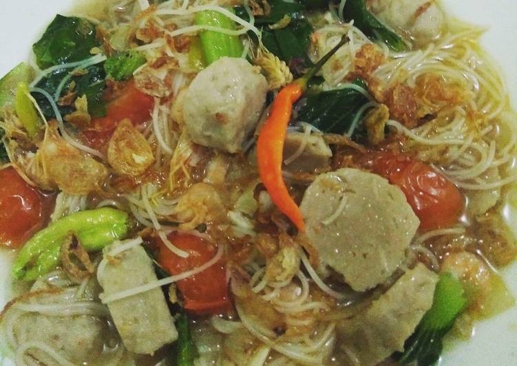 bahan dan cara membuat Bihun kuah udang bakso lezat