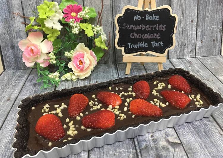 resep lengkap untuk No bake strawberry chocolate truffle cake keto - paleo - vegan