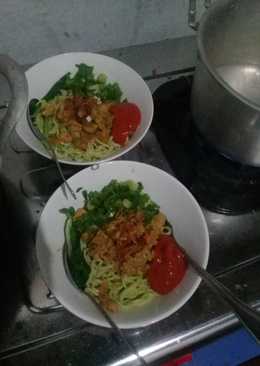 Mie Ayam hijau homemade No MSG