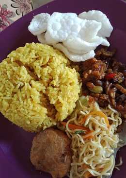 Nasi Kuning Ricecooker