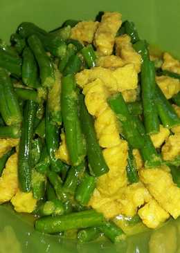 Sayur kacang panjang dan tempe bumbu kuning