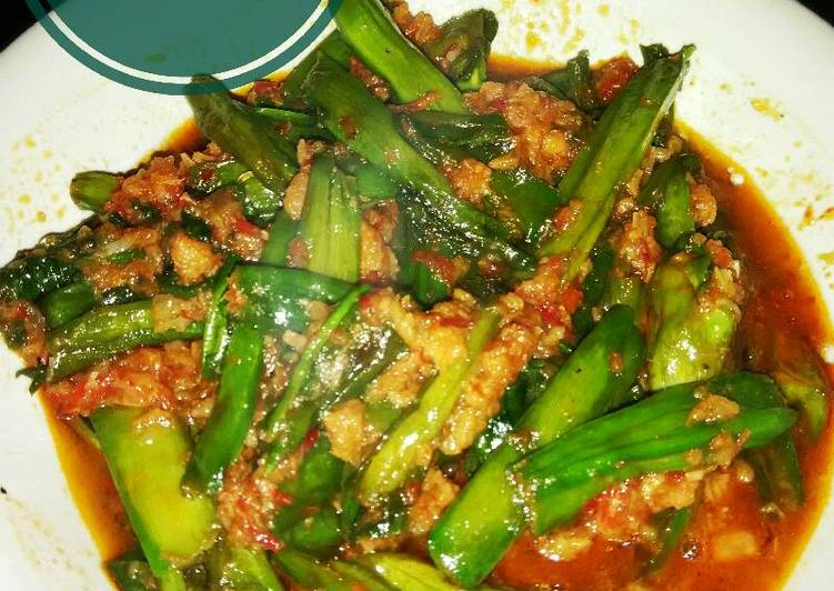 Resep Genjer tumis sambal terasi Oleh Axellion