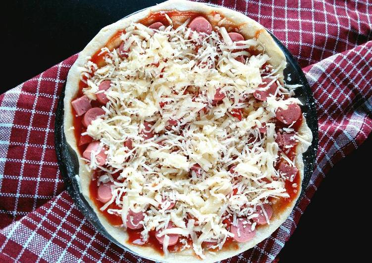 cara membuat Crispy thin crust pizza