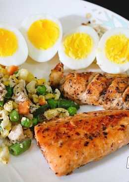 Lunch salmon + chicken grilled / Menu Sehat+Diet