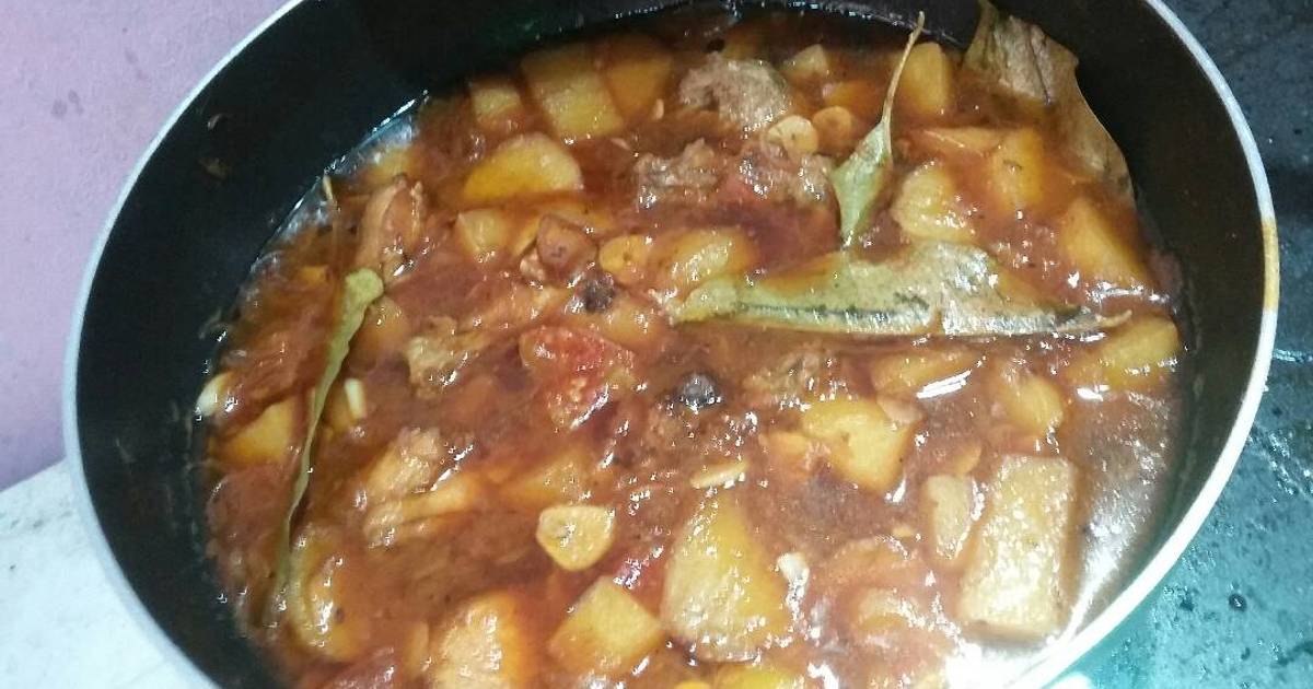 Resep Semur Ayam dan Kentang ala Chinantalya Ivada