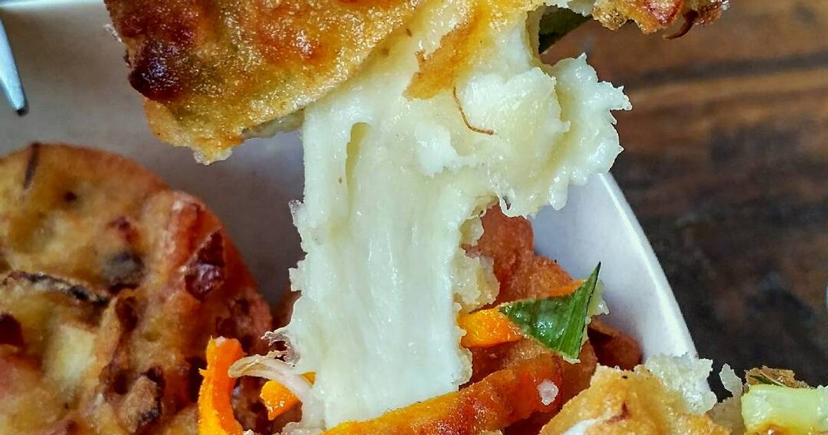  Resep  Bakwan Mozarella ote ote Mozarella oleh Sii Doni 