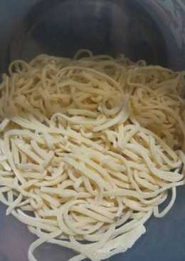 Mie basah (kenyal)