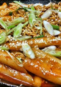 Tteokbokki (pakai saus maeun dakbal)