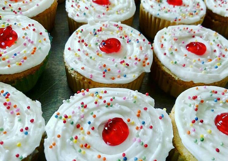 gambar untuk resep Cupcake irit telur