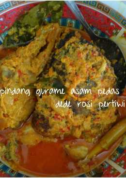 Pindang gurame asam pedas