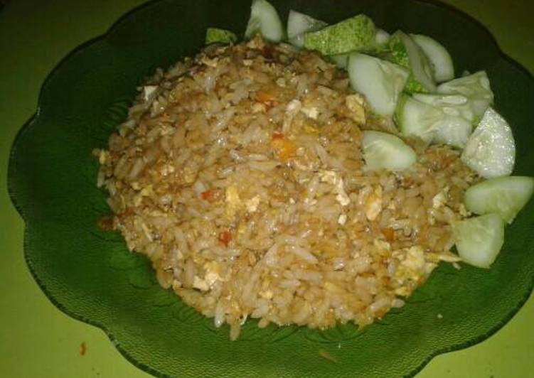 gambar untuk resep makanan Nasi goreng Darurat