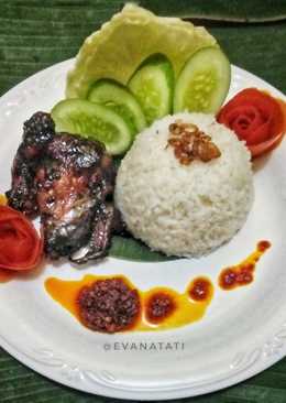 Nasi Uduk Ayam Item