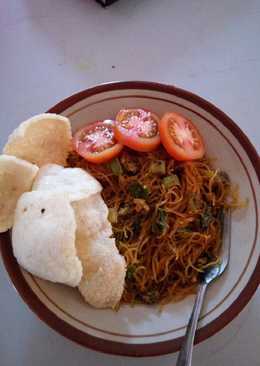 Bihun goreng basah nampol