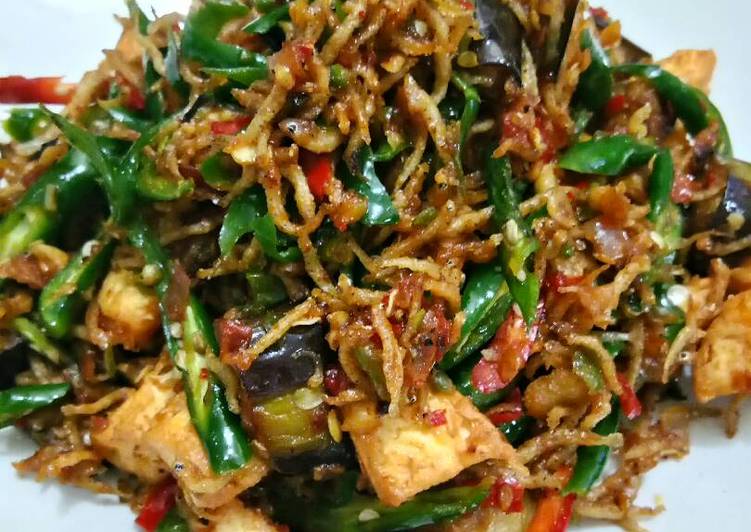 resep lengkap untuk Teri medan with tofu dan terong biru sambal cabe ijo