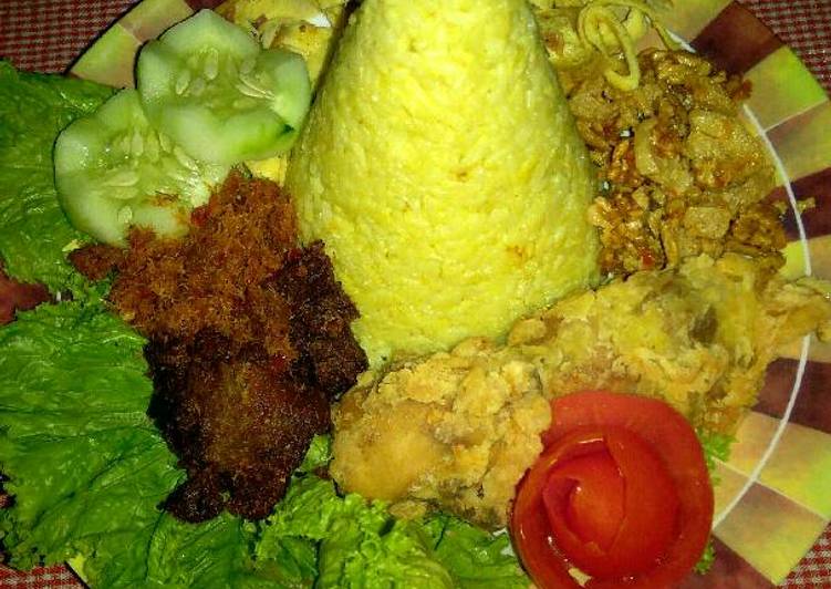 cara membuat Nasi kuning ricecooker