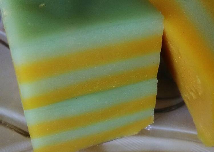 gambar untuk cara membuat Kue Lapis Tepung Beras