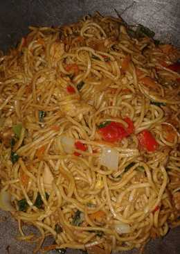 Mie goreng rumahan Bunda Azkhanza