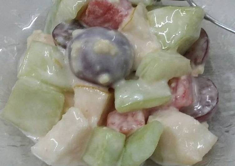 Resep Salad buah sederhana Karya Mila Nirmala