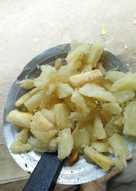 Singkong goreng merekah