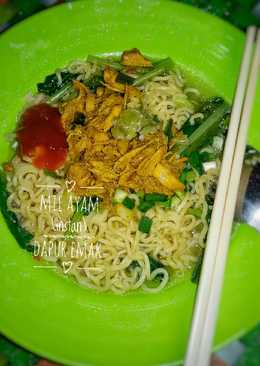 Mie Ayam (mie instan)