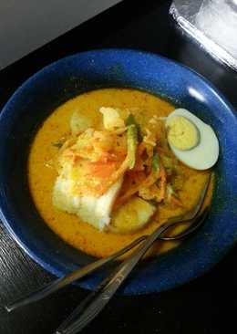 Lontong sayur kuah lodeh