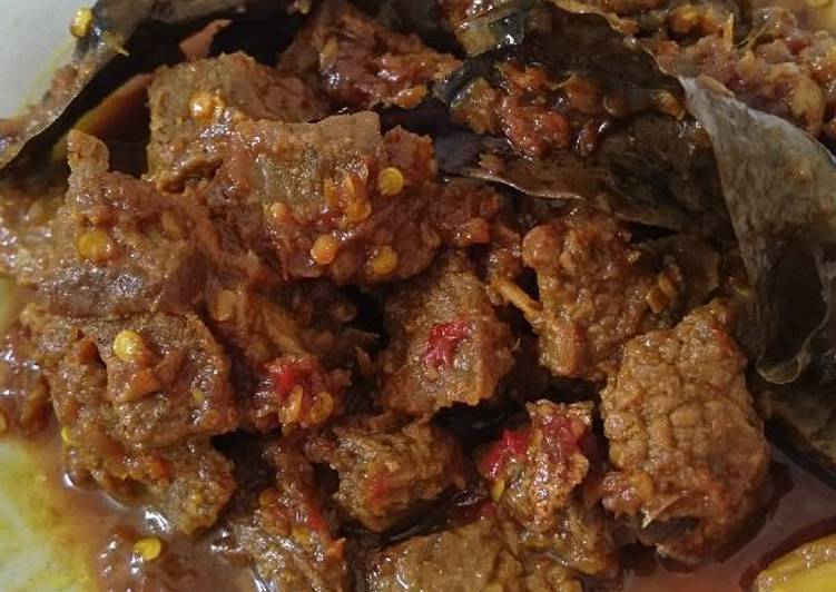 Resep Semur daging pedas Kiriman dari Dewi Wijayanti