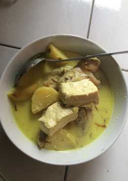 Opor ayam tahu dan kentang (terik)