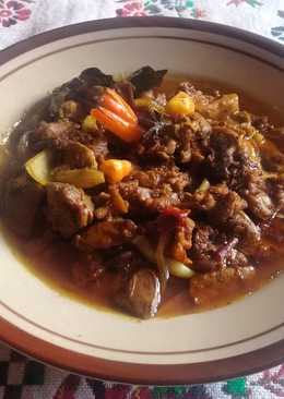 Semur Ampela dan Hati Ayam Pedas ala Frans Ngayau