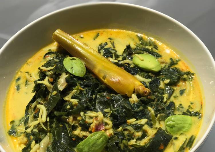 resep lengkap untuk Gulai daun singkong teri pete