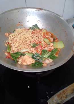 Mie Larva / Seblak Mie Kuah Pedas Kaldu Sapi #KitaBerbagi