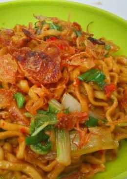 mi goreng sosis pedas manis