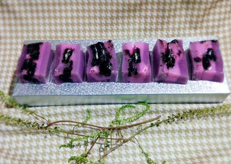 resep lengkap untuk Puding Oreo Strawberry Anggur Ala Anto