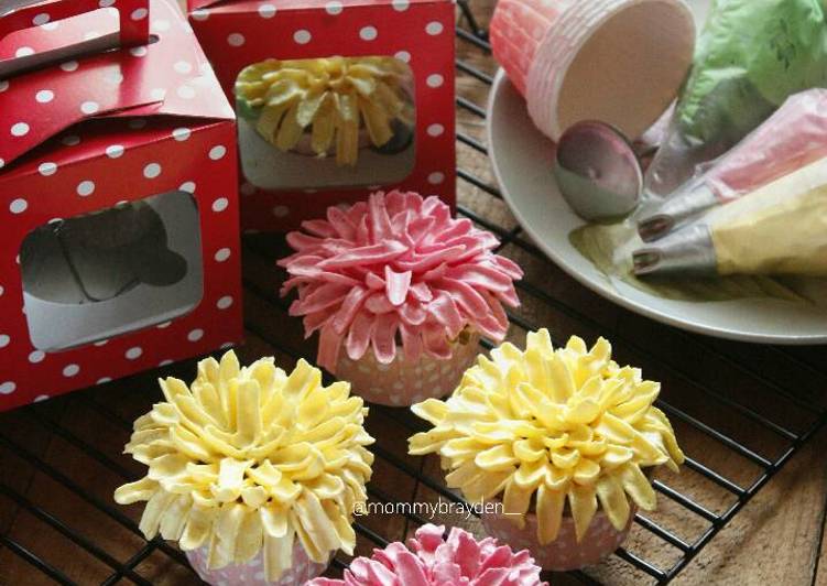 bahan dan cara membuat Buttercream Cupcakes