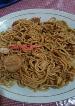 Mie goreng ayam solaria