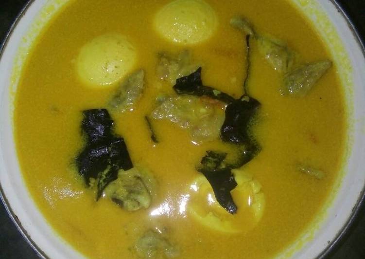 Resep Opor ayam+telur mudah mantap By Enii Rohaeni