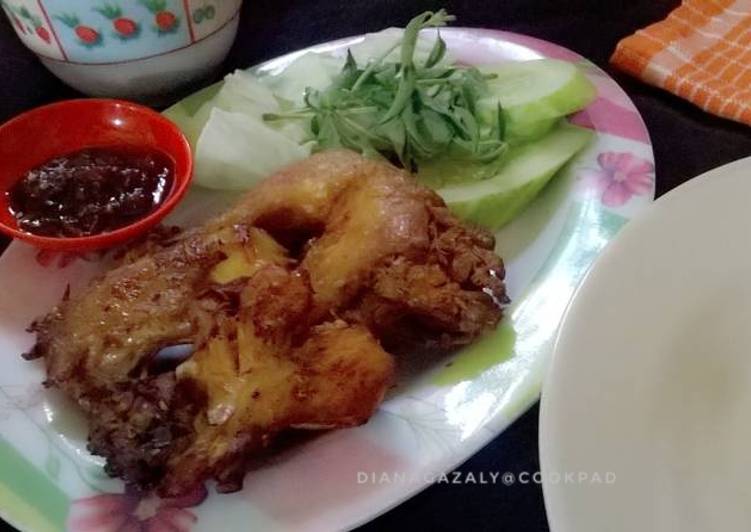 bahan dan cara membuat Ayam Goreng Kalasan