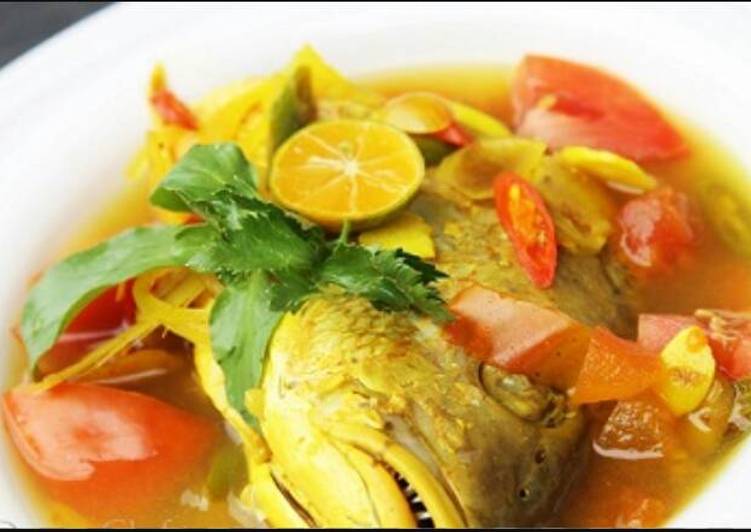 resep lengkap untuk Kepala ikan kakap kuah kuning asem