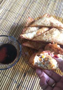 Keripik pangsit isi tahu