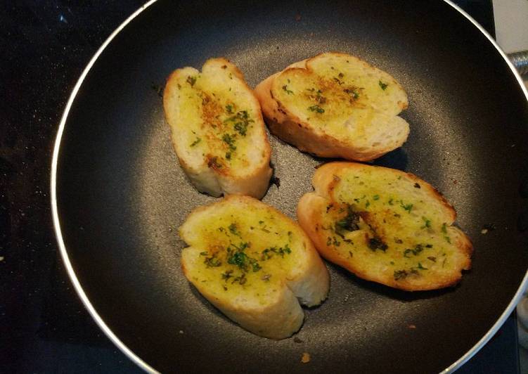 Resep Garlic Bread Teflon Oleh Nozomi Alifia Ghaisani