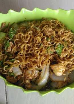 Mie goreng sawi putih praktis