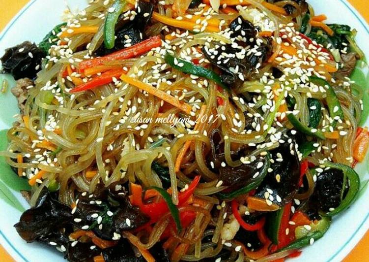 gambar untuk resep Japchae with beef korean noodle ?? (pr_asianfood)