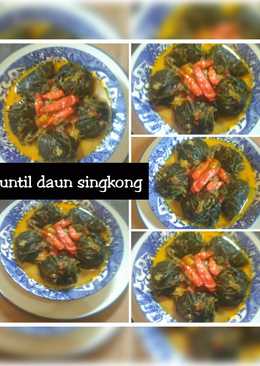 Buntil daun singkong isi teri+kelapa parut ðŸ˜‹