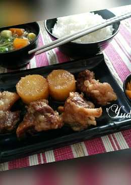 Semur Daging Iga dan Lobak Kecap Asin