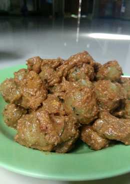 Cilok bumbu kacang