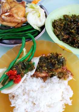 Ayam penyet sambal ijo