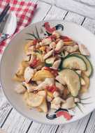 Low cal diet menu Stir fry zucchini and chicken breast (tumis zucchini dan dada ayam rendah kalori)