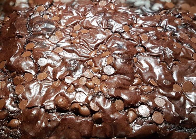 resep lengkap untuk Brownies panggang shinny crust